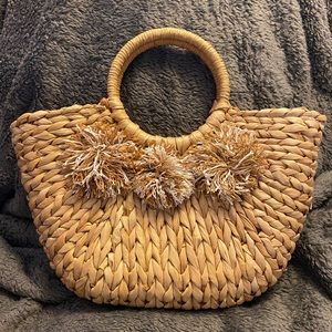 Woven straw tote
